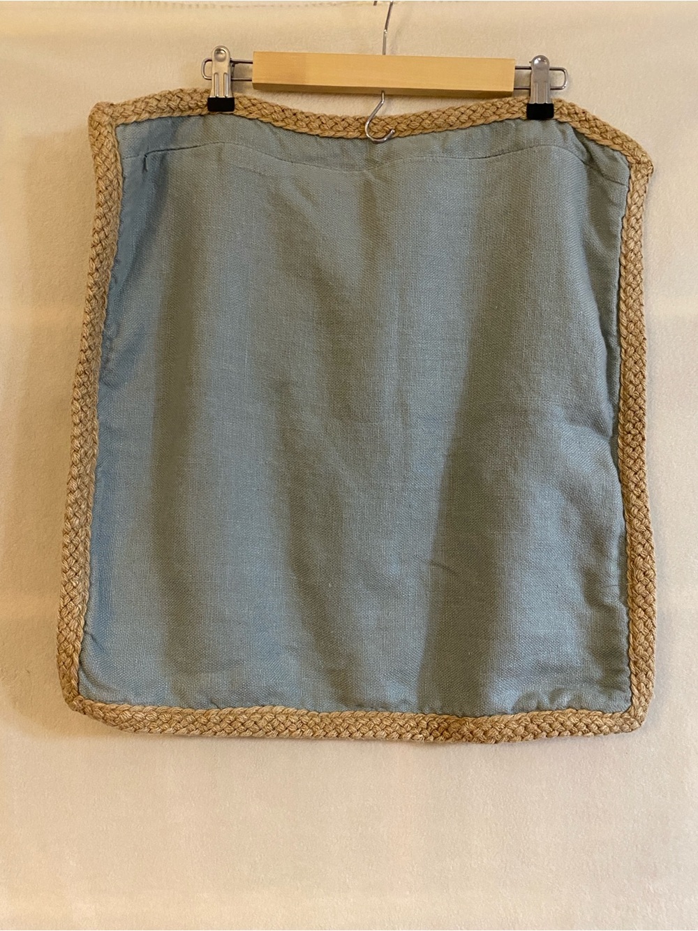 Set of 4 Pottery Barn blue 100% linen jute braid edge 20" x 20" pillow covers - Picture 6 of 15